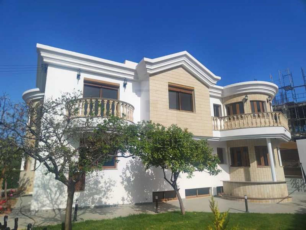 Picture of Villa For Sale in Potamos Germasogeias, Limassol, Cyprus