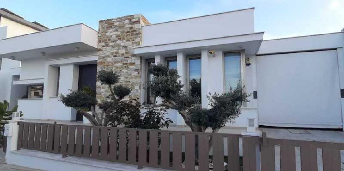 Picture of Home For Sale in Aradippou, Larnaca, Cyprus