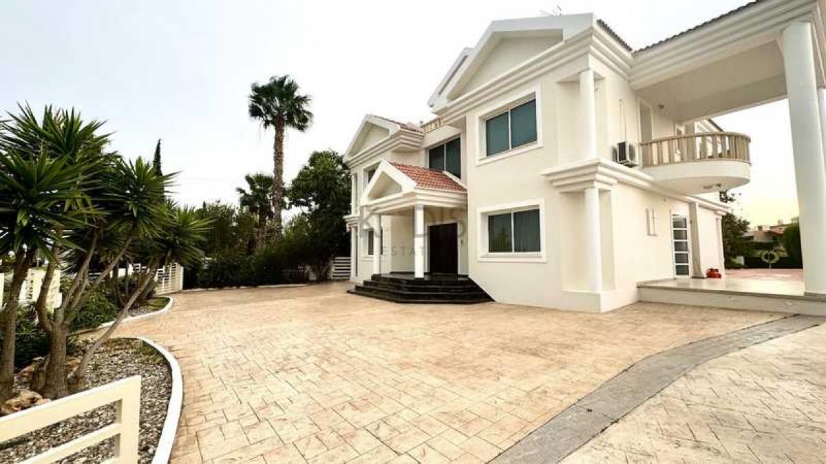 Picture of Villa For Sale in Ypsonas, Limassol, Cyprus