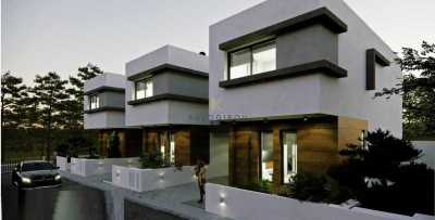 Home For Sale in Oroklini, Cyprus