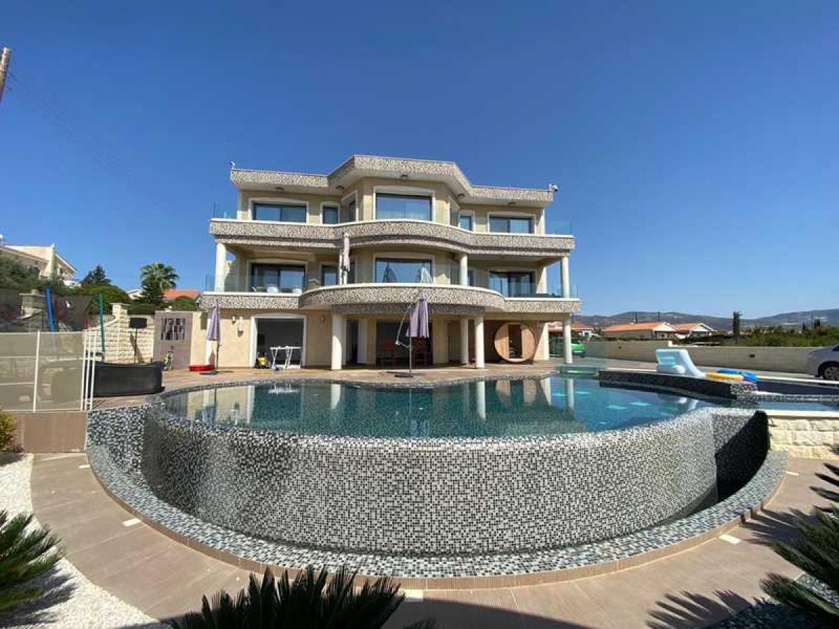 Picture of Villa For Sale in Paphos, Paphos, Cyprus