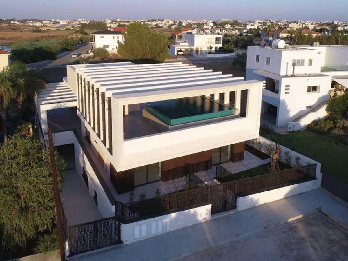 Picture of Villa For Sale in Latsia, Nicosia, Cyprus