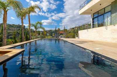 Villa For Sale in Agios Tychon, Cyprus