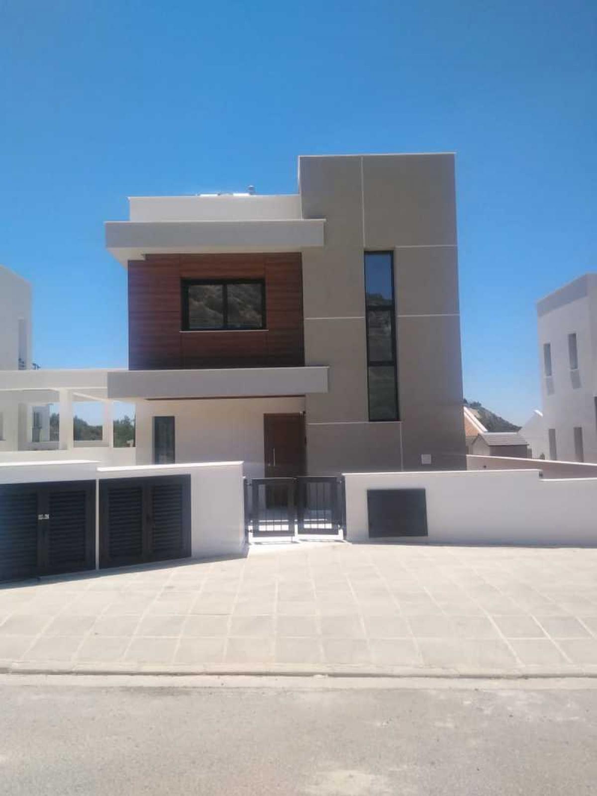 Picture of Home For Sale in Palodeia, Limassol, Cyprus