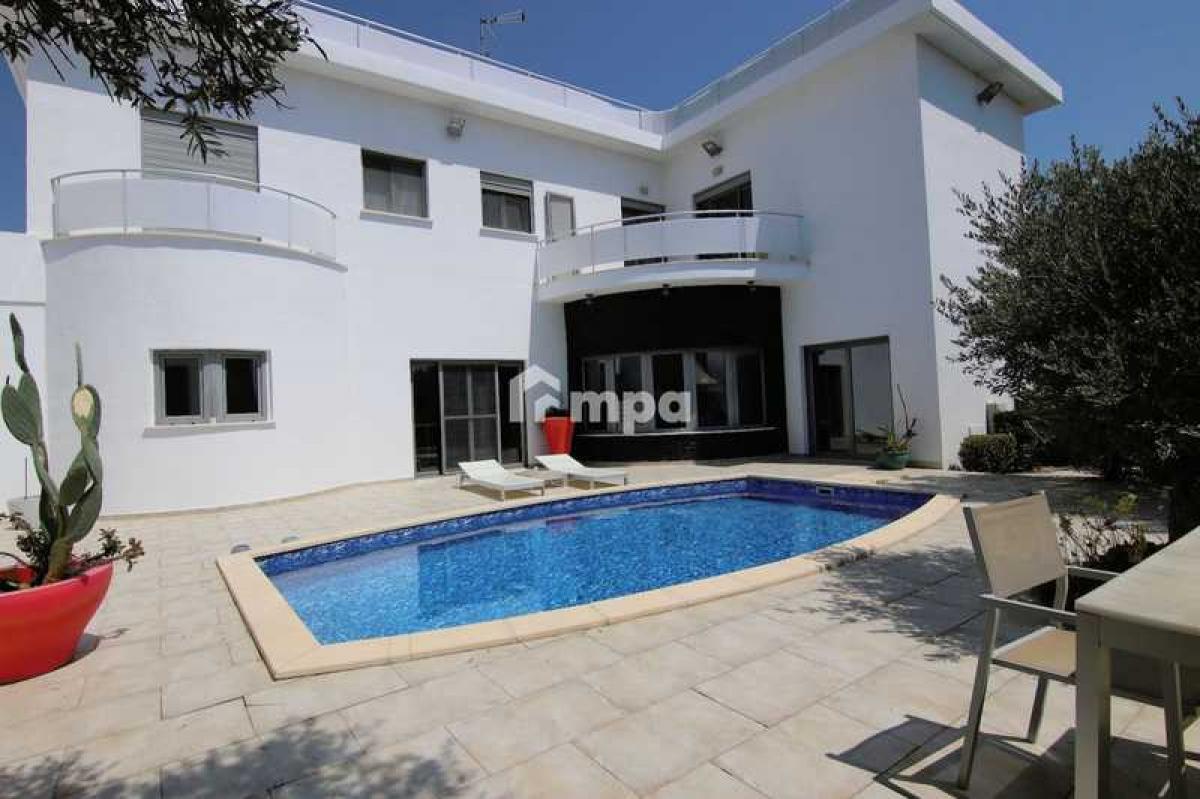 Picture of Home For Sale in Latsia, Nicosia, Cyprus