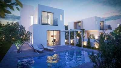 Villa For Sale in Chlorakas, Cyprus