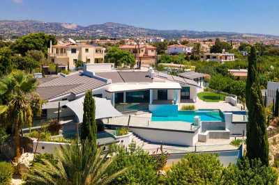 Home For Sale in Kissonerga, Cyprus