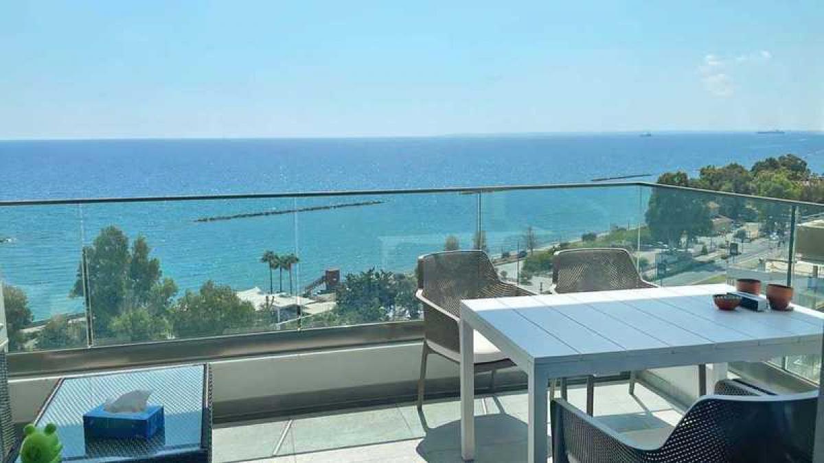 Picture of Apartment For Sale in Agios Tychon, Limassol, Cyprus