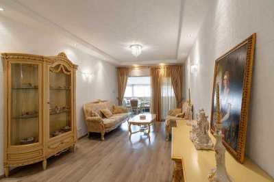 Apartment For Sale in Mesa Geitonia, Cyprus