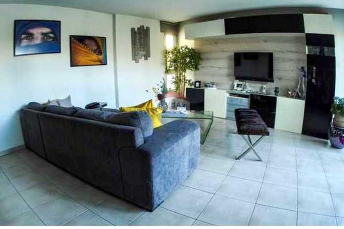 Picture of Apartment For Sale in Larnaka, Larnaca, Cyprus