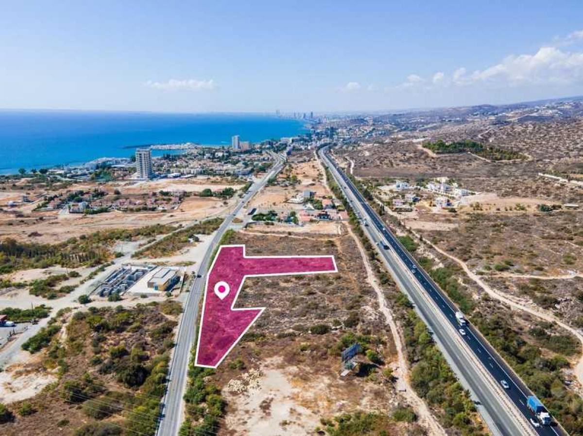 Picture of Residential Land For Sale in Pyrgos Lemesou, Limassol, Cyprus