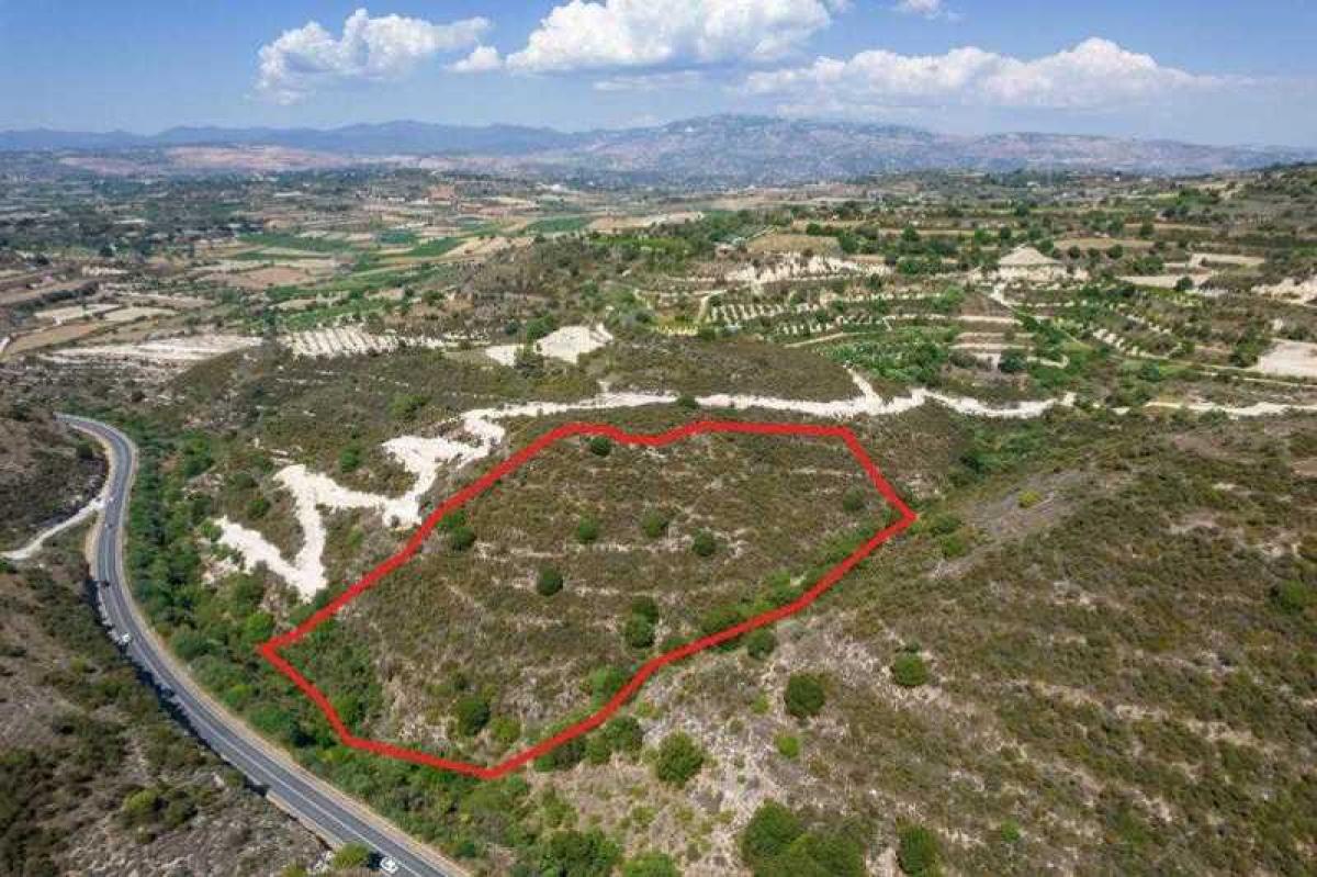 Picture of Residential Land For Sale in Kallepeia, Paphos, Cyprus