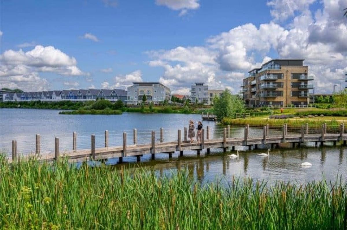 Picture of Apartment For Sale in Reading, Berkshire, United Kingdom