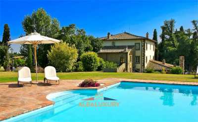 Villa For Sale in Cortona, Italy