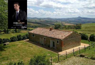 Villa For Sale in Pienza, Italy