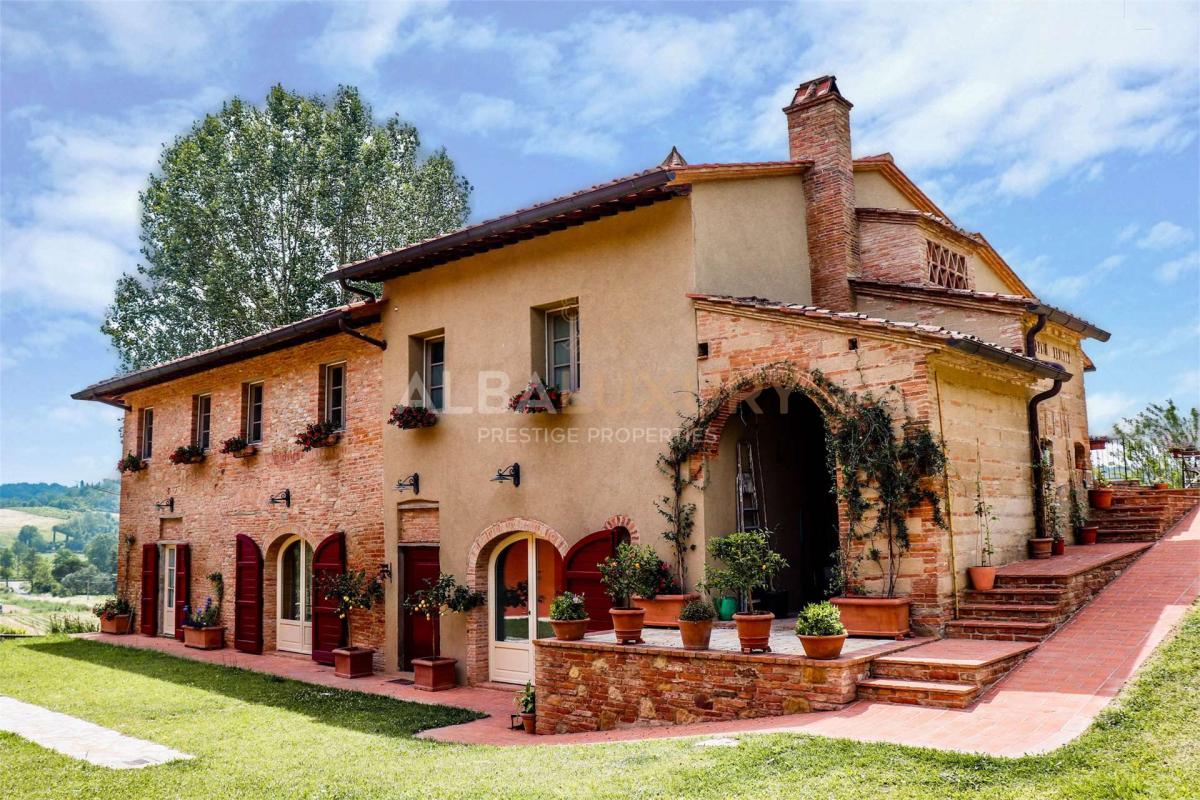 Picture of Villa For Sale in San Miniato, Pisa, Italy