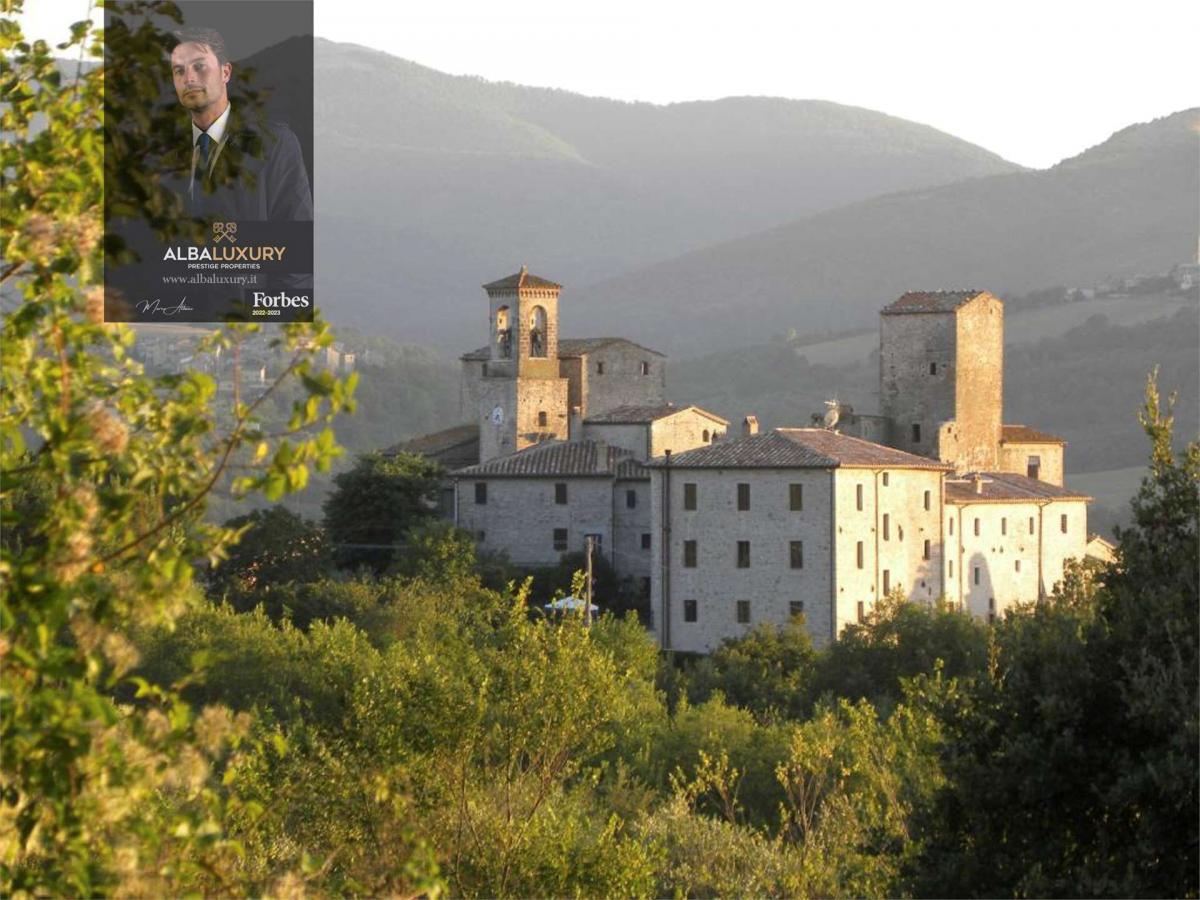 Picture of Villa For Sale in Todi, Umbria, Italy