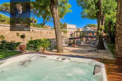 Villa For Sale in Roma, Italy