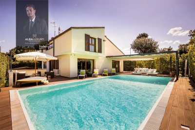 Villa For Sale in Pisa, Italy