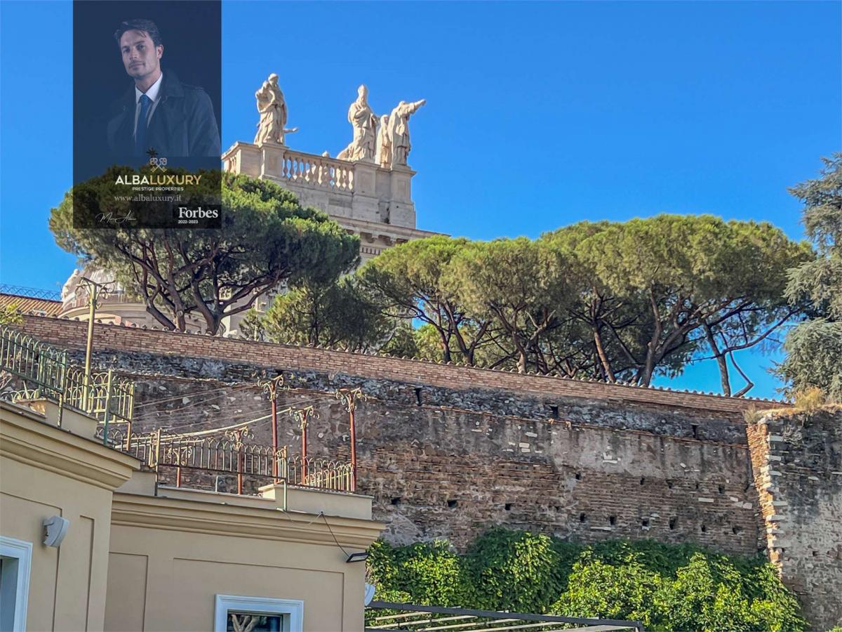 Picture of Villa For Sale in Roma, Lazio, Italy