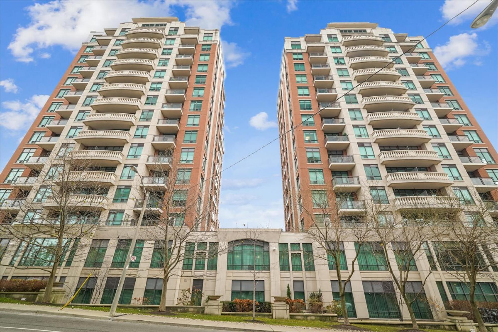 Picture of Condo For Sale in Toronto, Ontario, Canada