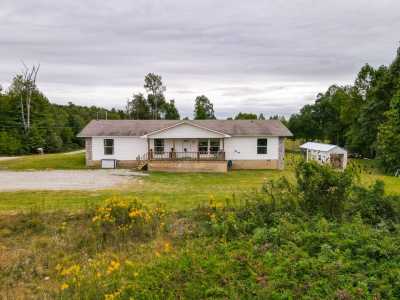 Home For Sale in Monterey, Tennessee