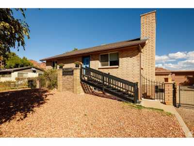 Home For Sale in Kanab, Utah