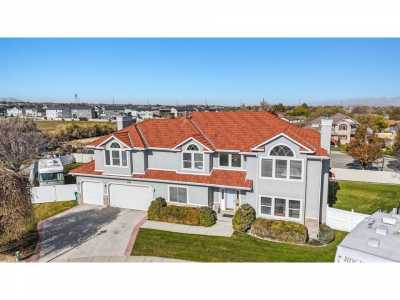 Home For Sale in Riverton, Utah