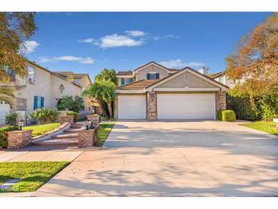 Home For Rent in Newbury Park, California