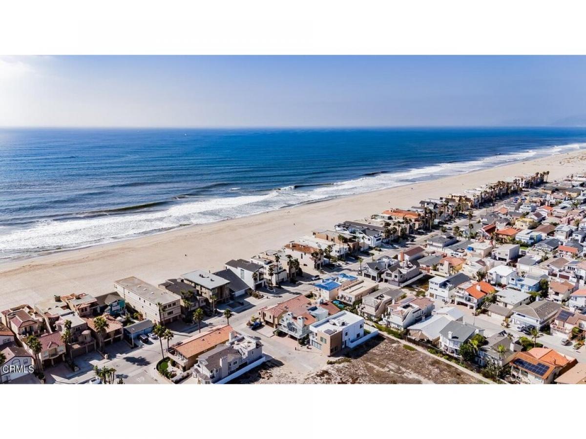 Picture of Home For Sale in Oxnard, California, United States