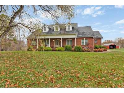 Home For Sale in Grimsley, Tennessee