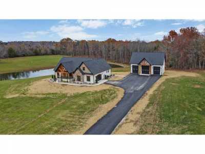 Home For Sale in Jamestown, Tennessee