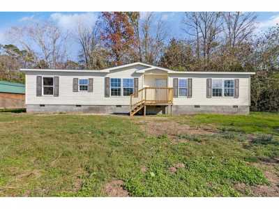 Home For Sale in Oliver Springs, Tennessee