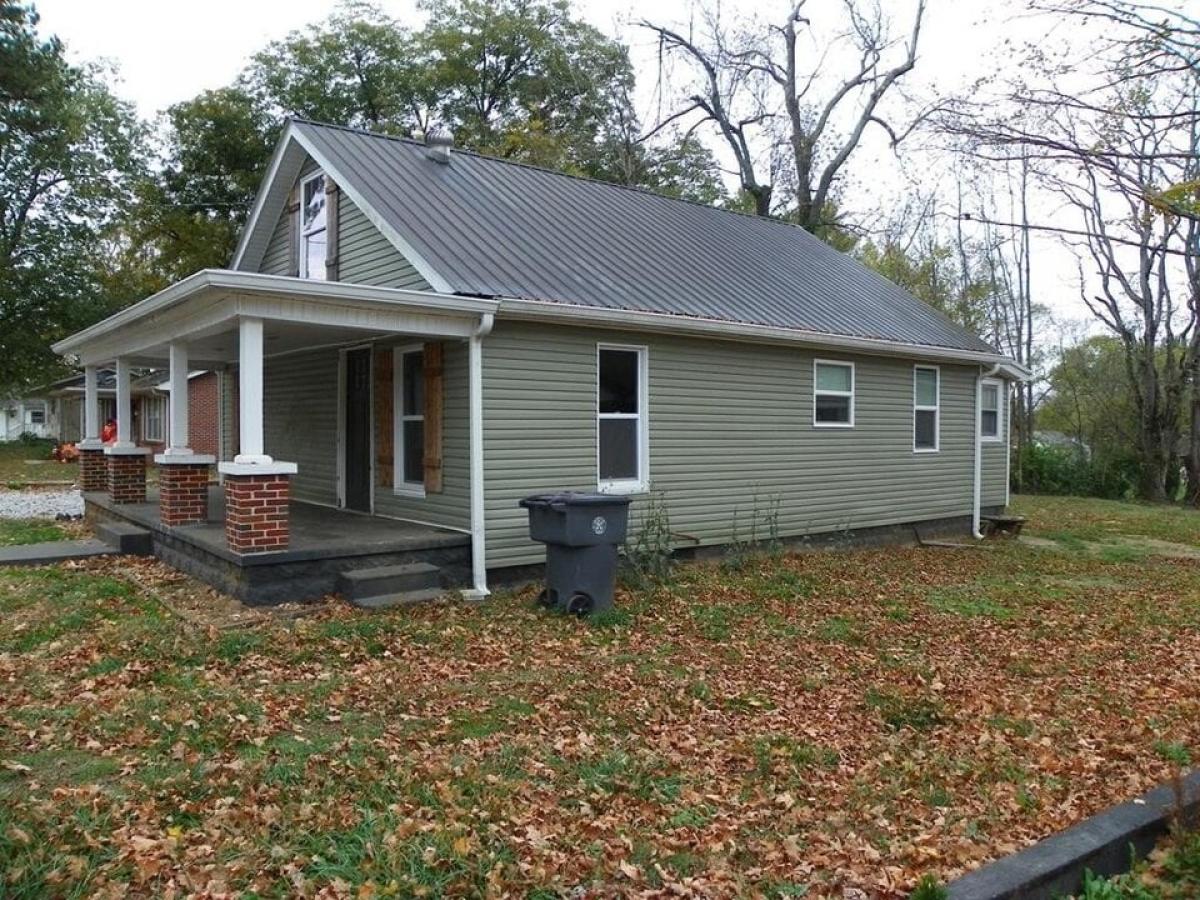 Picture of Home For Sale in Mcminnville, Tennessee, United States