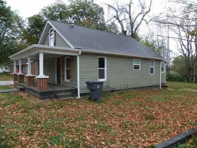 Home For Sale in Mcminnville, Tennessee