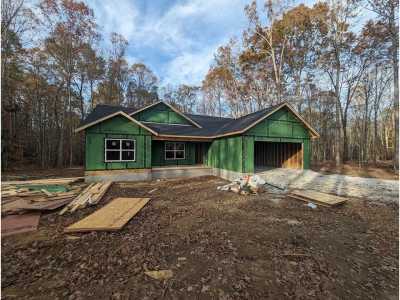 Home For Sale in Grimsley, Tennessee