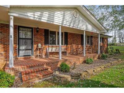 Home For Sale in Sparta, Tennessee