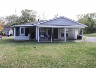 Home For Sale in Livingston, Tennessee