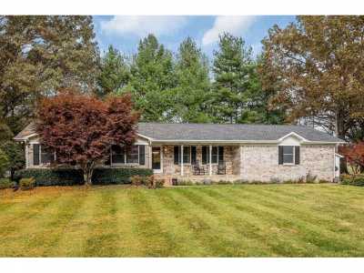 Home For Sale in Sparta, Tennessee