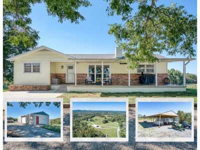 Home For Sale in Monroe, Tennessee