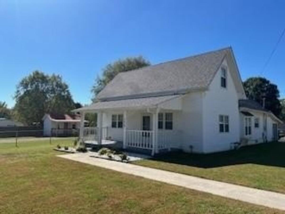 Picture of Home For Sale in Algood, Tennessee, United States