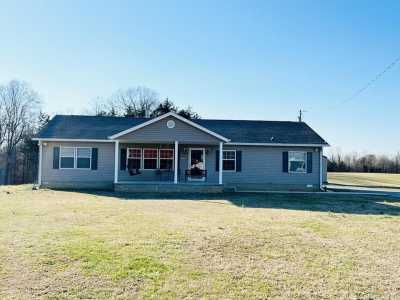 Home For Sale in Albany, Kentucky