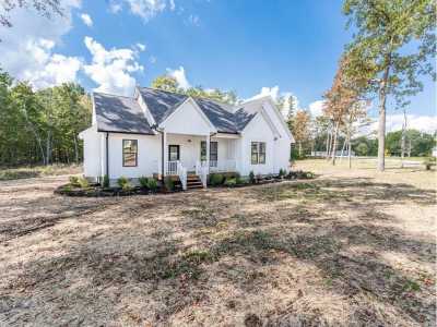 Home For Sale in Grimsley, Tennessee