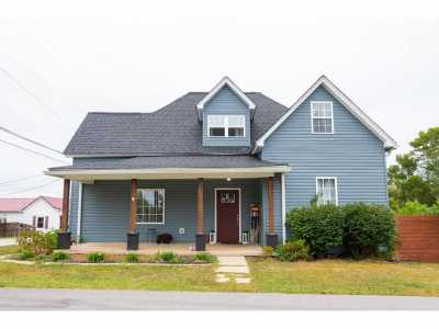 Home For Sale in Sparta, Tennessee