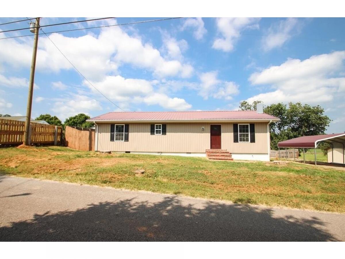 Picture of Home For Sale in Doyle, Tennessee, United States