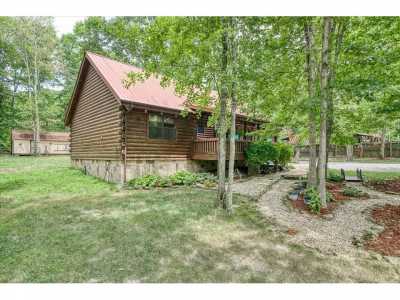 Home For Sale in Jamestown, Tennessee