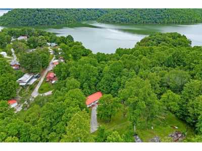 Home For Sale in Baxter, Tennessee