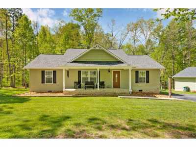 Home For Sale in Clarkrange, Tennessee