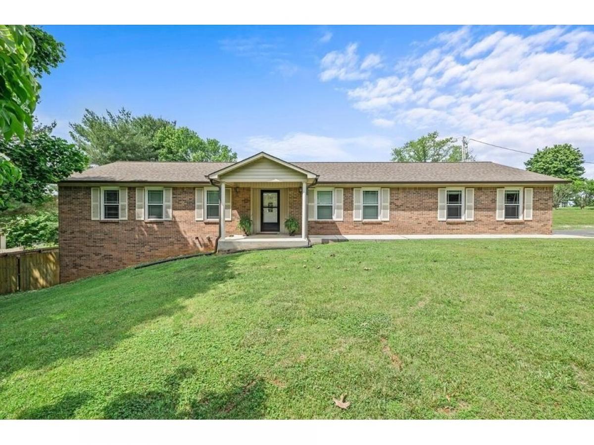 Picture of Home For Sale in Cookeville, Tennessee, United States