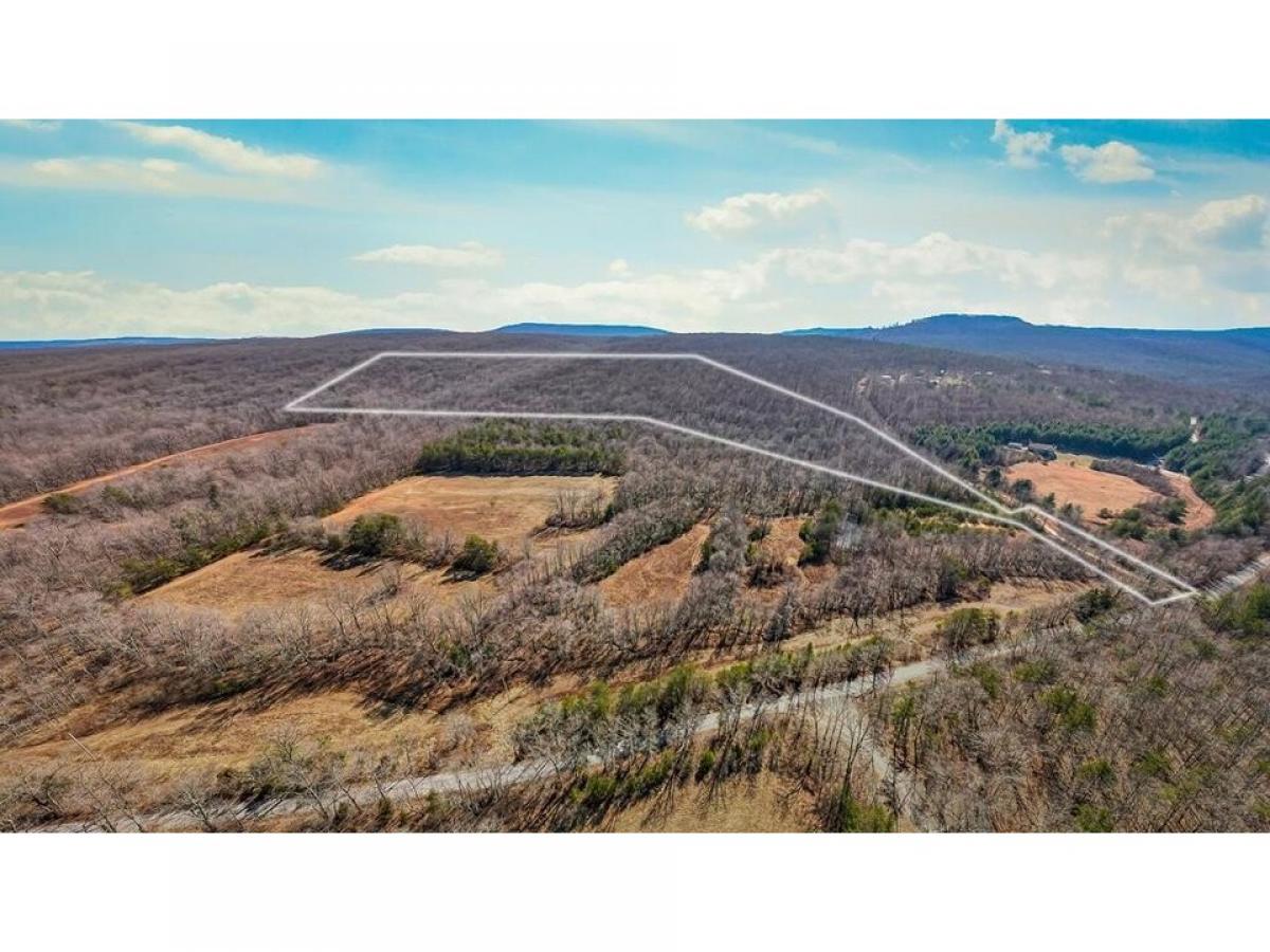 Picture of Residential Land For Sale in Crab Orchard, Tennessee, United States